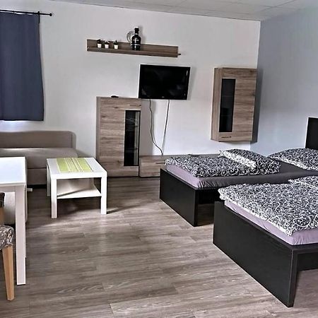 Aparthotel Dks Chomutov Zewnętrze zdjęcie